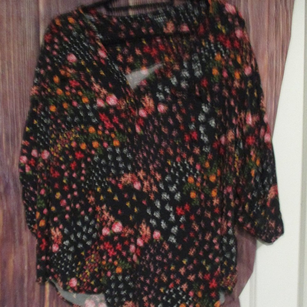 torrid size 3 HARPER black with bright pretty flowers orange pink teal red EUC